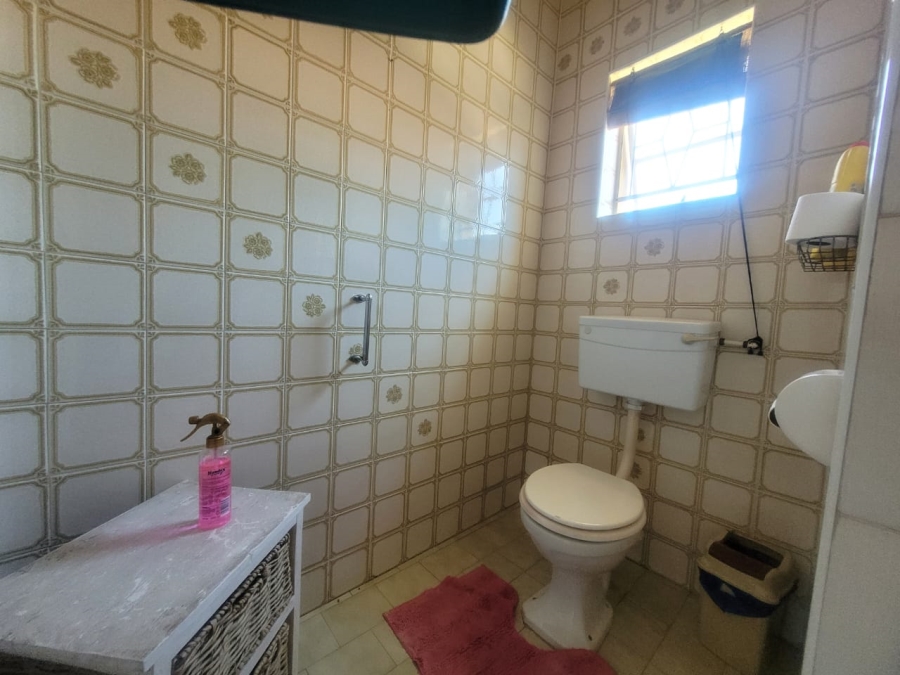 3 Bedroom Property for Sale in Heuwelkruin Eastern Cape